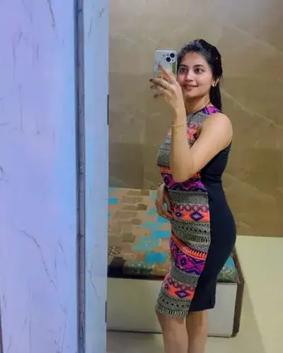 Escort Makrana